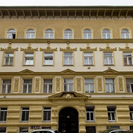 Apartment Awesome In *